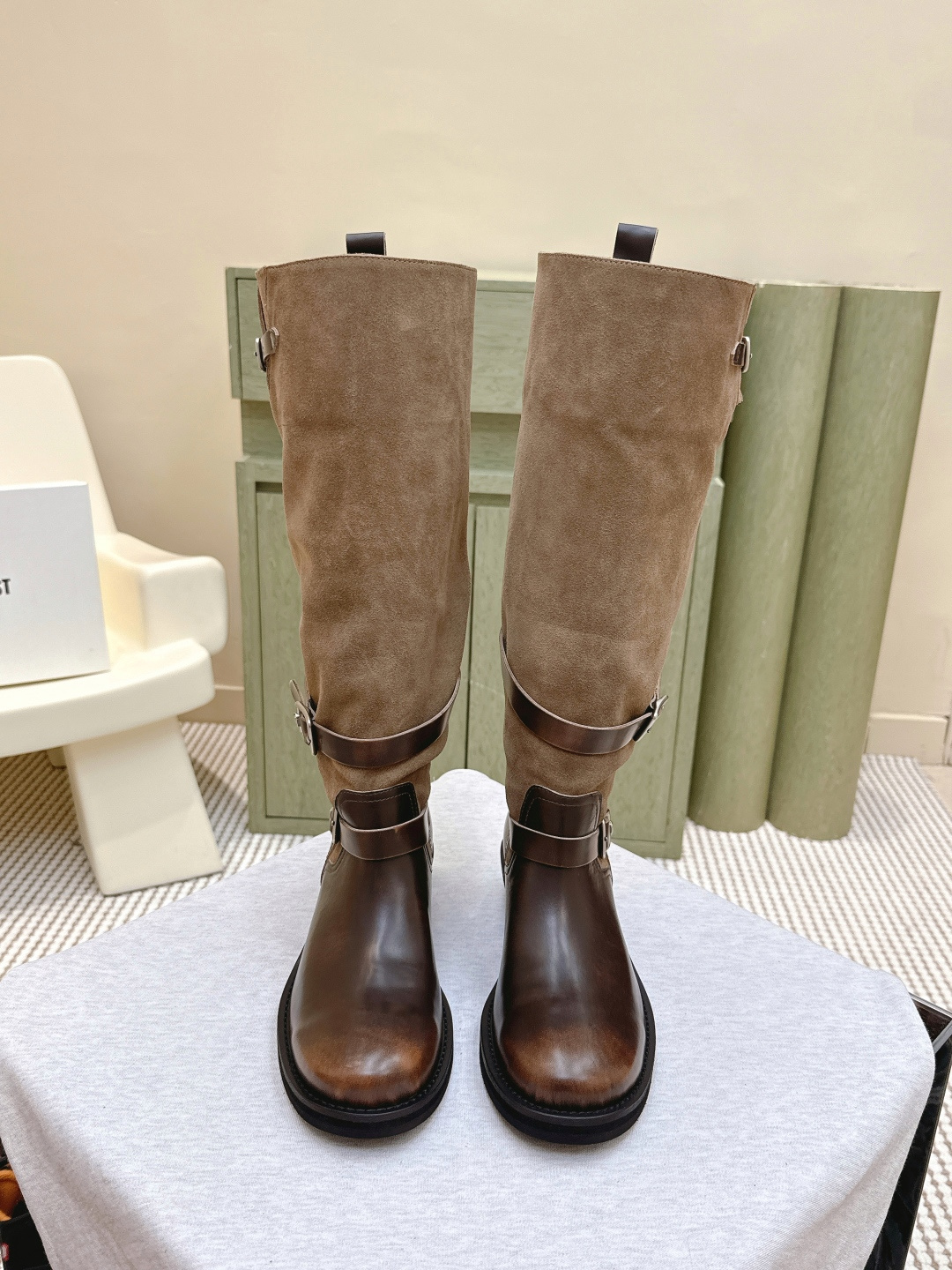 NO:512155,Purchase grade｜D0665ICEDUST 25ss New autumn and winter style pile boots are called the best pile boots this year, not too much, retro and versatile, lazy and simple. Cowhide fabric, sheepskin inner lining, original sole Size35-41 (40 41 custom made without return), boots, boots, cowhide, sheepskin19860909代购级｜D0665ICEDUST 25ss 秋冬新款堆堆靴 称之为今年最好看的堆堆靴,毫不过分,复古百搭,慵懒简约 对版牛皮面料,羊皮内里,原版大底 Size35-41（40 41订做不退换）,靴子,boots,cowhide,sheepskin,Women's Shoes