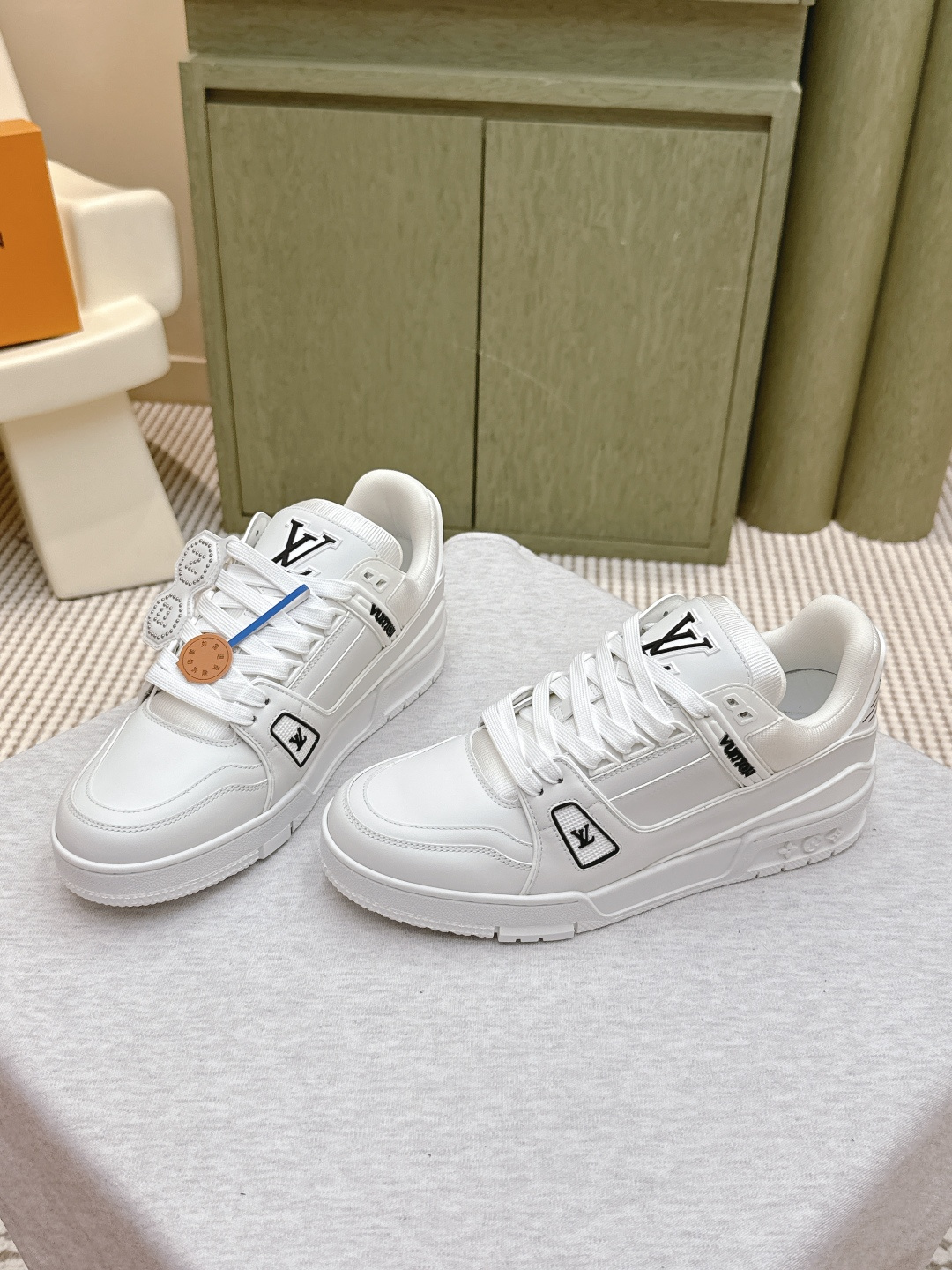 Louis Vuitton Louis Vuitton 25ss 驴家的 trainer板鞋，每个人都必须入的款，绝不后悔