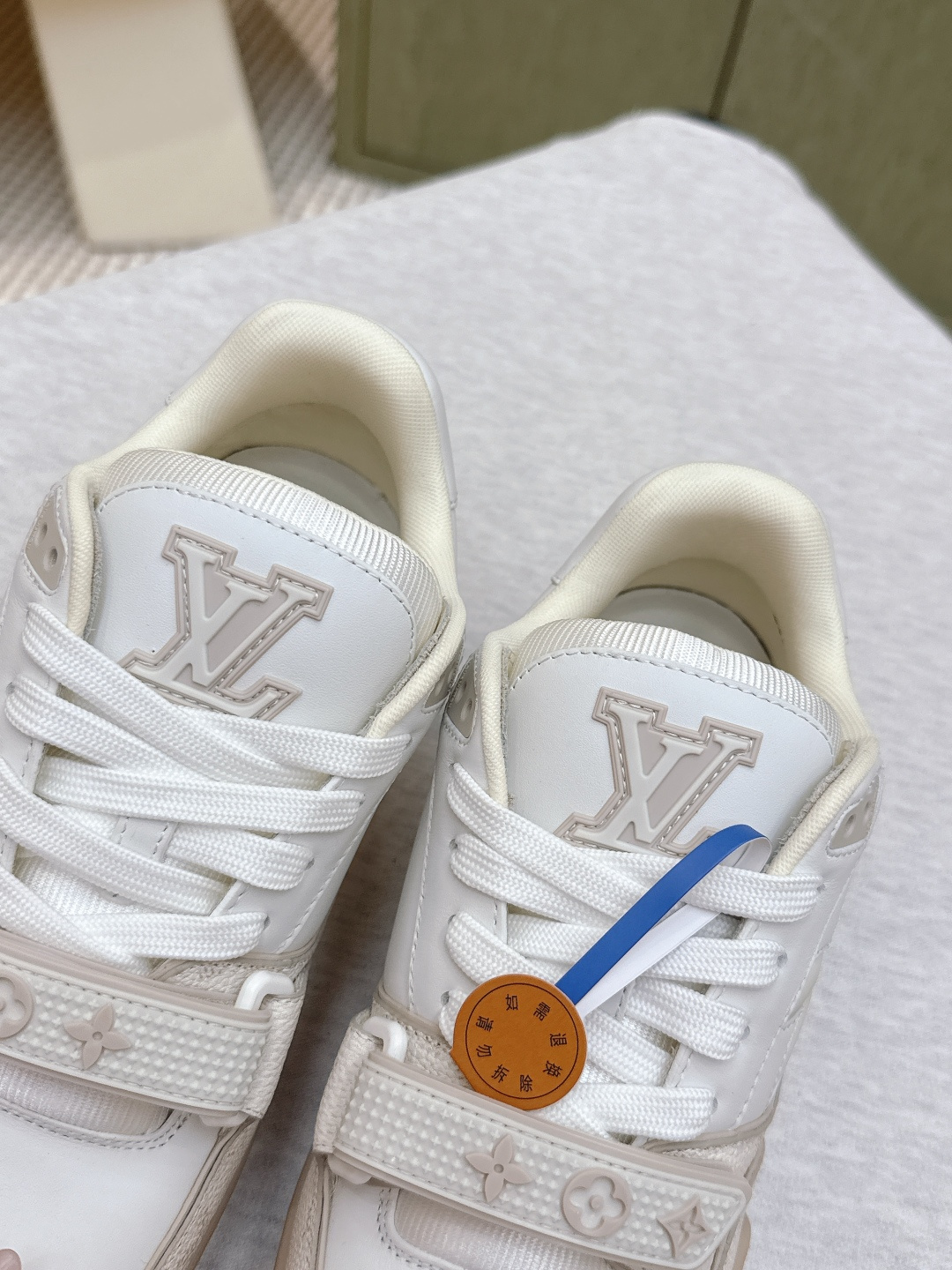 Louis Vuitton 代购级Louis Vuitton 25ss 驴家的 trainer板鞋，每个人都必须入的款，绝不后悔