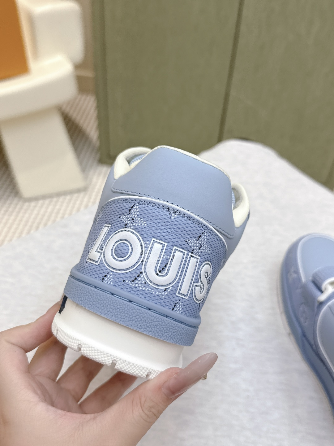 Louis Vuitton Louis Vuitton 25ss 驴家的 trainer板鞋，每个人都必须入的款，绝不后悔