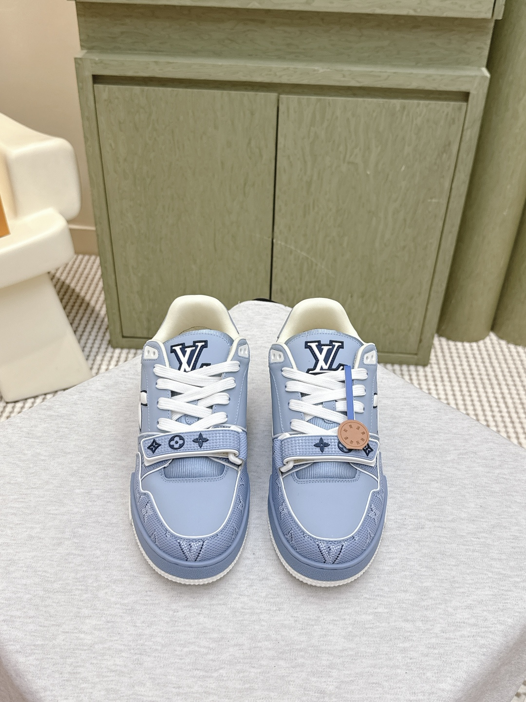 Louis Vuitton Louis Vuitton 25ss 驴家的 trainer板鞋，每个人都必须入的款，绝不后悔