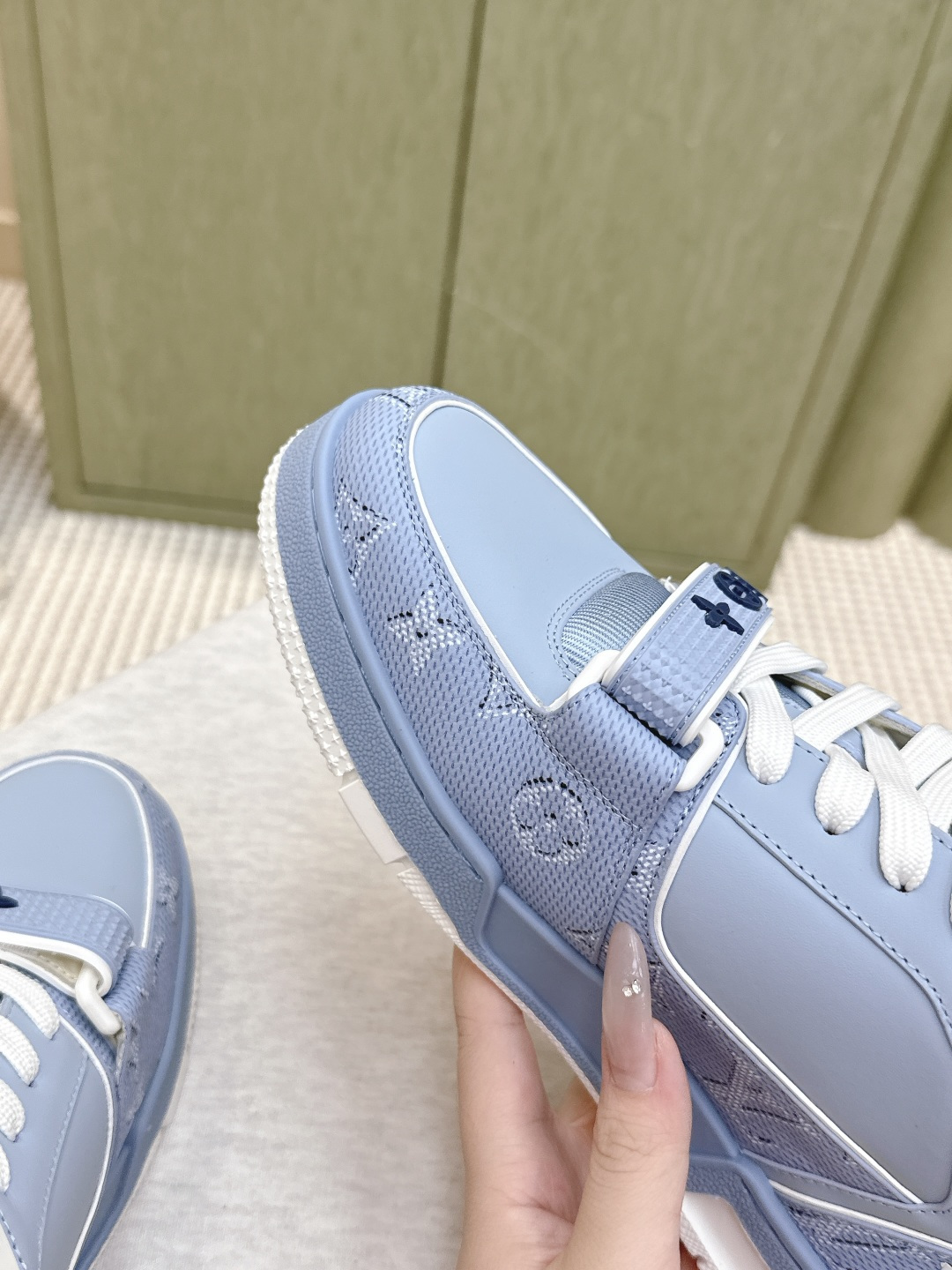Louis Vuitton Louis Vuitton 25ss 驴家的 trainer板鞋，每个人都必须入的款，绝不后悔