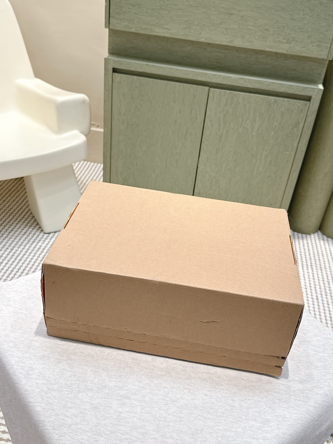 NO:562508,Official website sync box packaging, casual shoes/sports shoes, sneakers19860909官网同步盒包装,休闲鞋/运动鞋,sneakers,Women's Shoes