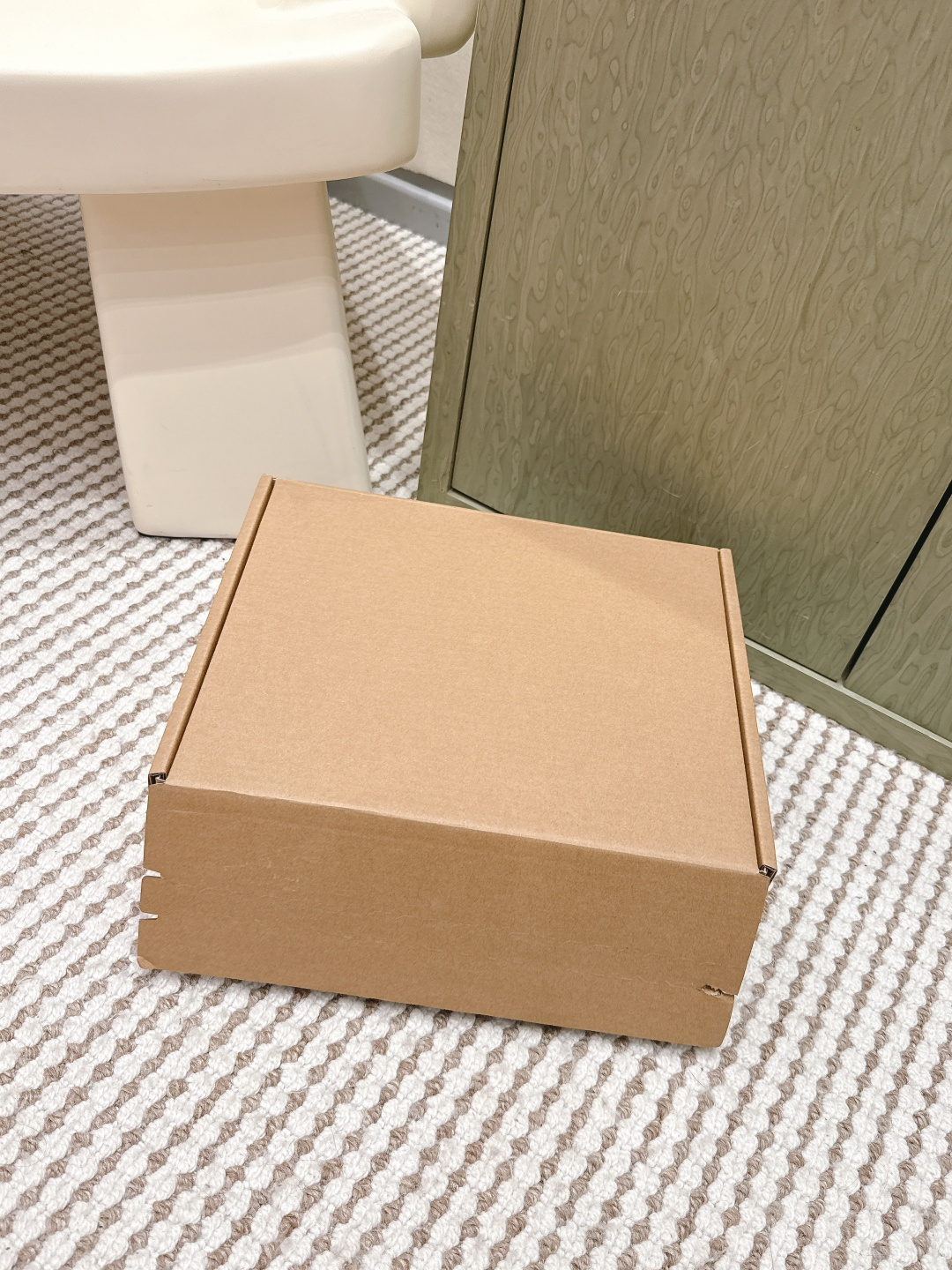 NO:630222,Official website sync box packaging, casual shoes/sports shoes, sneakers19860909官网同步盒包装,休闲鞋/运动鞋,sneakers,Women's Shoes