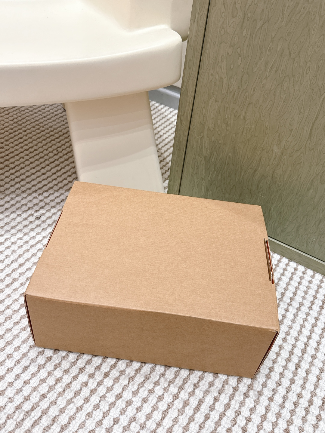 NO:648929,Official website sync box packaging, snow boots, boots19860909官网同步盒包装,雪地靴,boots,Women's Shoes