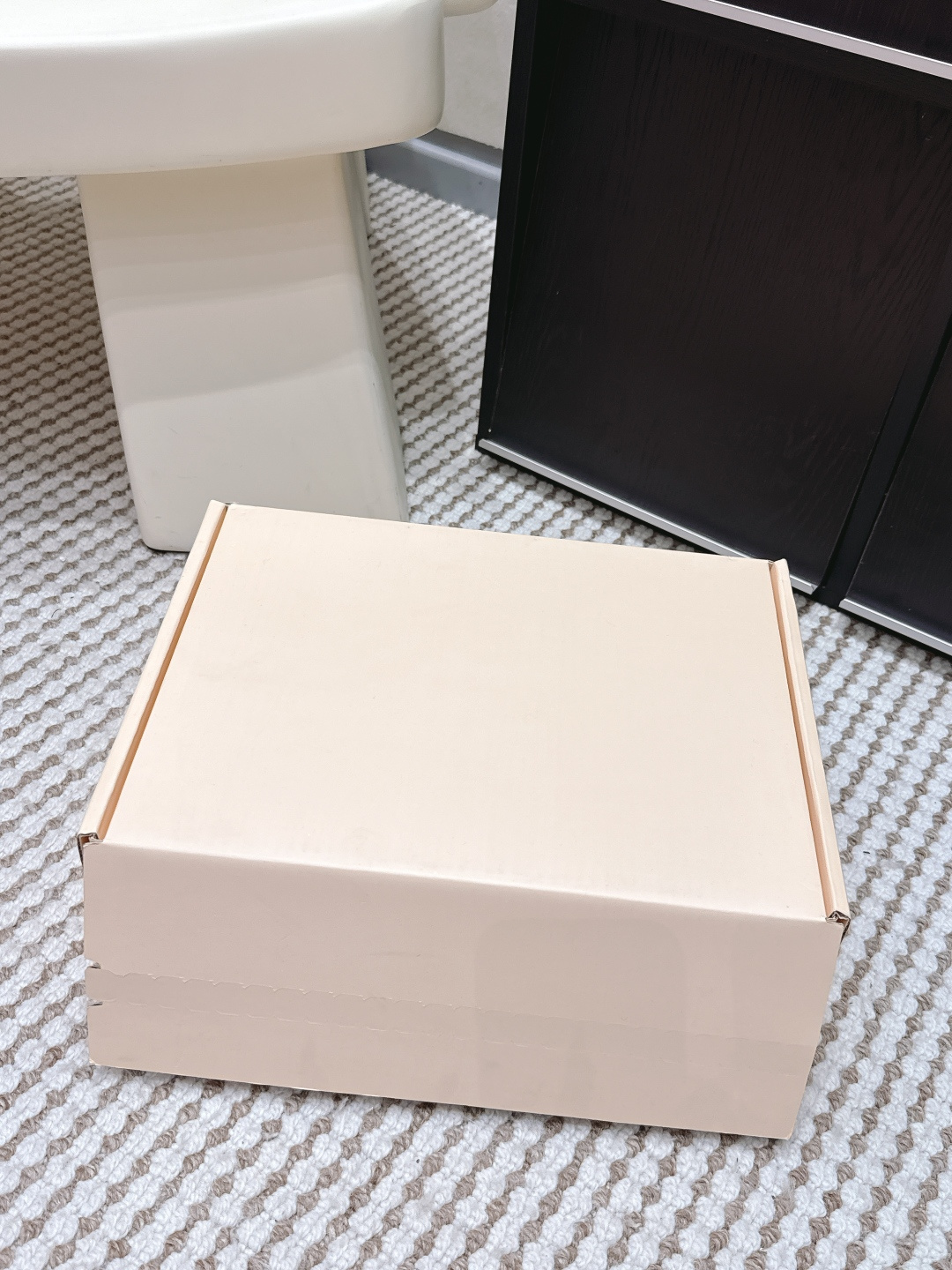 NO:668016,Official website sync box packaging, casual shoes/sports shoes, sneakers19860909官网同步盒包装,休闲鞋/运动鞋,sneakers,Women's Shoes