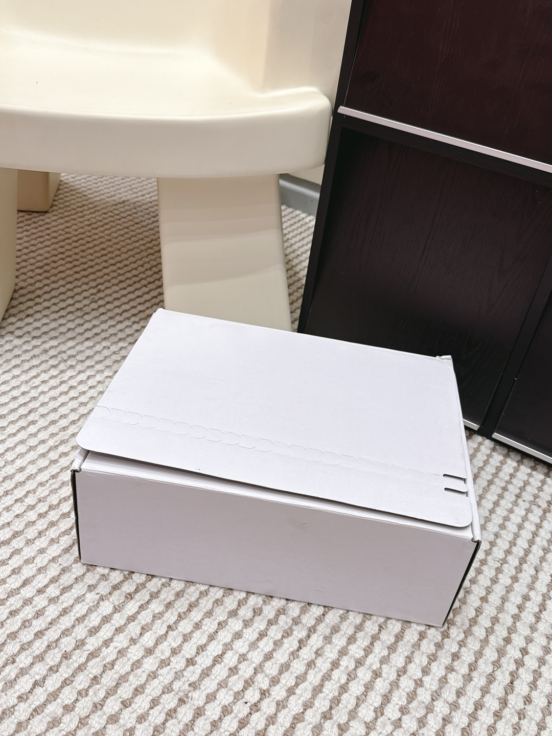 NO:680961,Official website sync box packaging, casual shoes/sports shoes, sneakers19860909官网同步盒包装,休闲鞋/运动鞋,sneakers,Women's Shoes