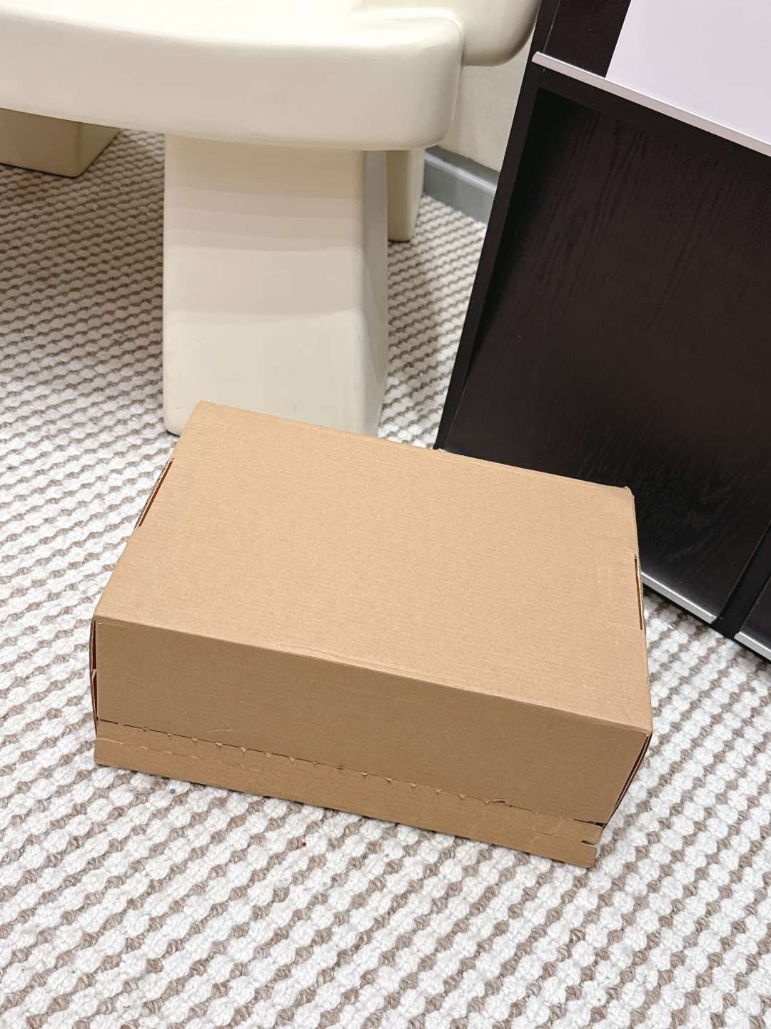 NO:693783,Official website sync box packaging, casual shoes/sports shoes, sneakers19860909官网同步盒包装,休闲鞋/运动鞋,sneakers,Women's Shoes