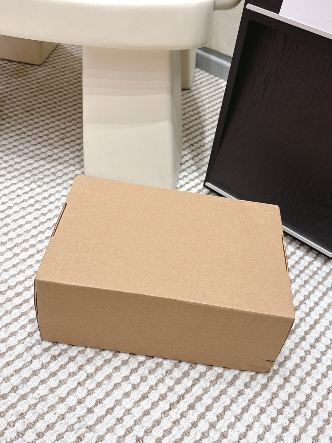 NO:693791,Official website sync box packaging, casual shoes/sports shoes, sneakers19860909官网同步盒包装,休闲鞋/运动鞋,sneakers,Women's Shoes