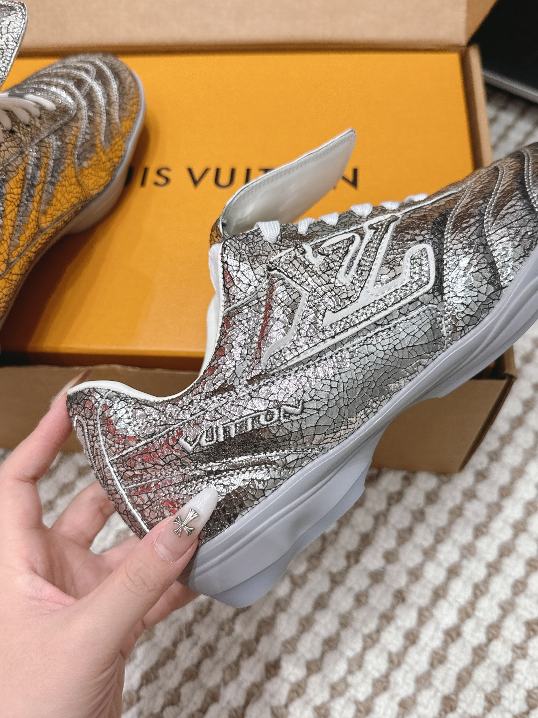 Louis Vuitton ²⁰²6 𝐬𝐬𝐋𝐕 𝐃𝐢𝐬𝐜𝐨𝐯𝐞𝐫𝐲 𝐋𝐚𝐜𝐞 𝐔𝐩路易威登 运动鞋 足球鞋 休闲 跑鞋