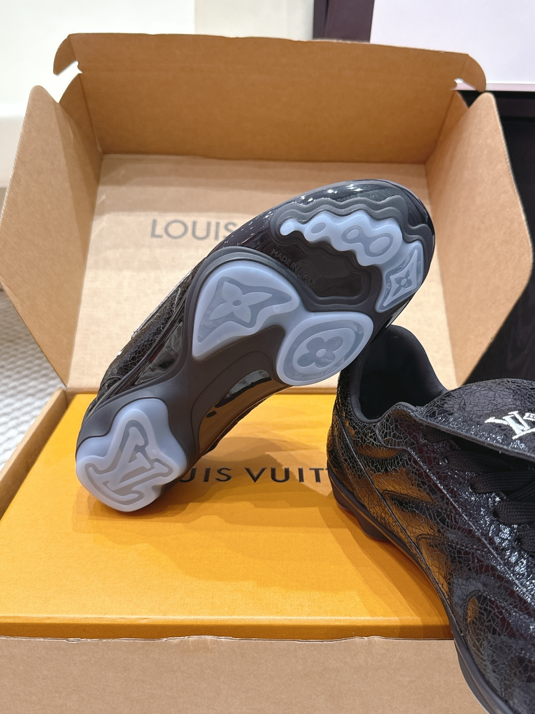 Louis Vuitton ²⁰²6 𝐬𝐬𝐋𝐕 𝐃𝐢𝐬𝐜𝐨𝐯𝐞𝐫𝐲 𝐋𝐚𝐜𝐞 𝐔𝐩路易威登 运动鞋 足球鞋 休闲 跑鞋
