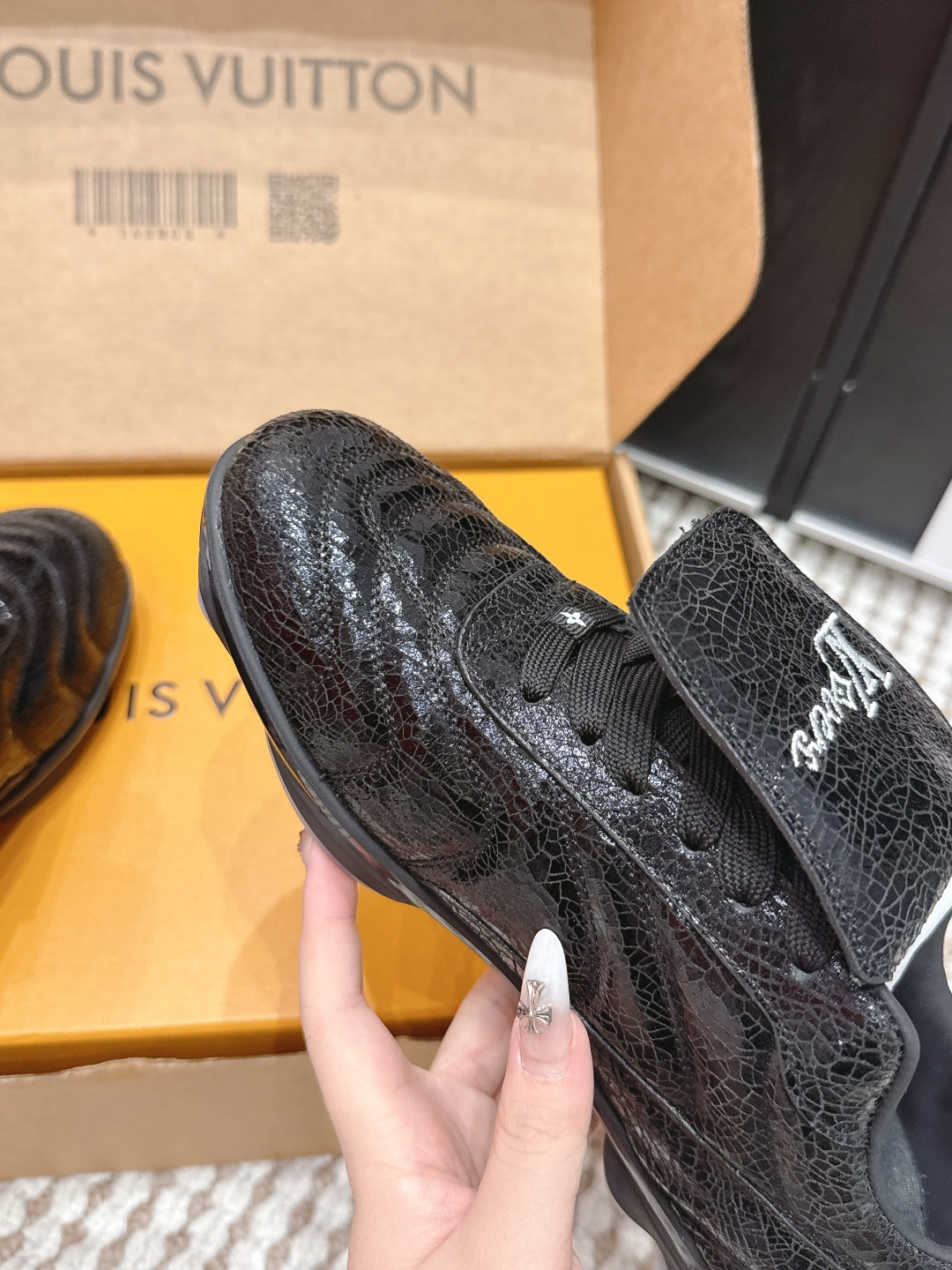 Louis Vuitton ²⁰²6 𝐬𝐬𝐋𝐕 𝐃𝐢𝐬𝐜𝐨𝐯𝐞𝐫𝐲 𝐋𝐚𝐜𝐞 𝐔𝐩路易威登 运动鞋 足球鞋 休闲 跑鞋