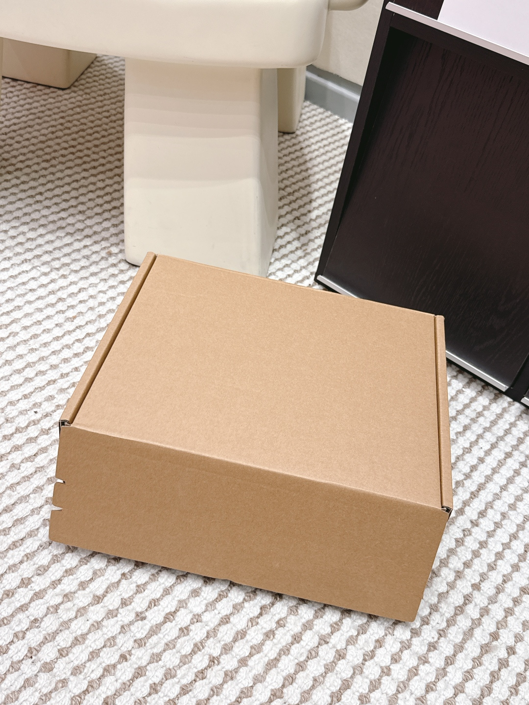 NO:706217,Official website sync box packaging, casual shoes/sports shoes, sneakers19860909官网同步盒包装,休闲鞋/运动鞋,sneakers,Women's Shoes