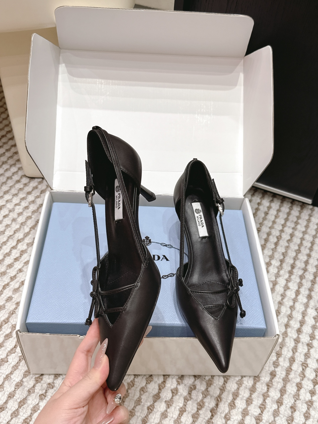 Prada Style Green Leather Women's Shoes style reference detail image 5 from source 784901