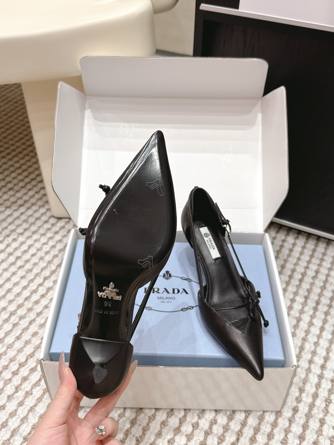 Prada Style Green Leather Women's Shoes style reference detail image 9 from source 784901