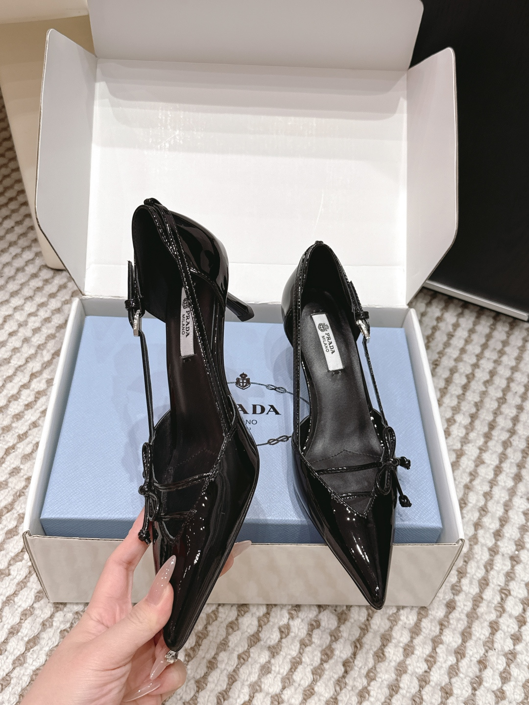 Prada Style Green Leather Women's Shoes style reference detail image 5 from source 784904
