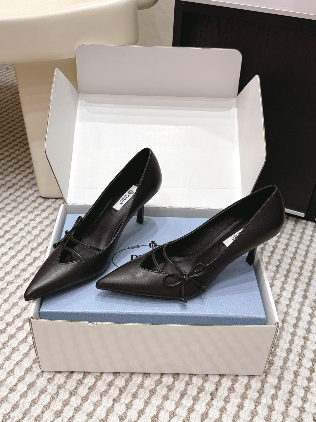 Prada Style Green Leather Women's Shoes style reference detail image 3 from source 784907