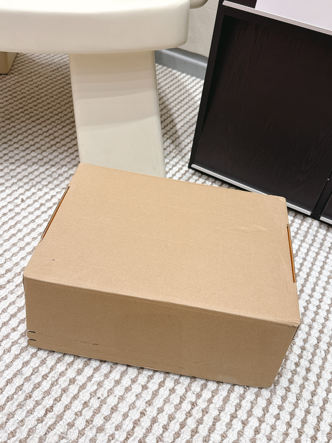 NO:749755,Official website sync box packaging, casual shoes/sports shoes, sneakers19860909官网同步盒包装,休闲鞋/运动鞋,sneakers,Women's Shoes