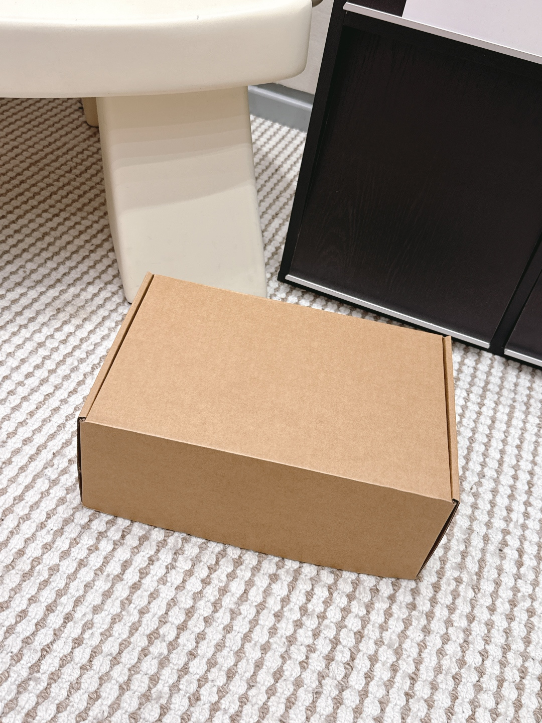 NO:749608,Official website sync box packaging, casual shoes/sports shoes, sneakers19860909官网同步盒包装,休闲鞋/运动鞋,sneakers,Women's Shoes