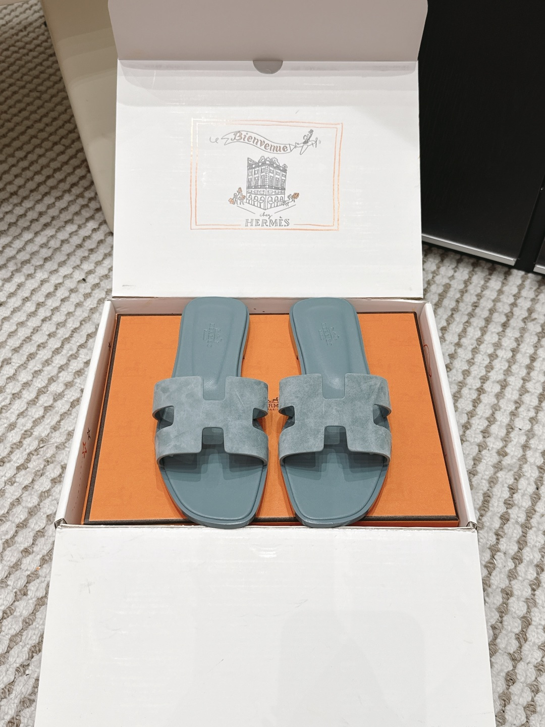 Кожаные шлёпанцы с логотипом H Hermès