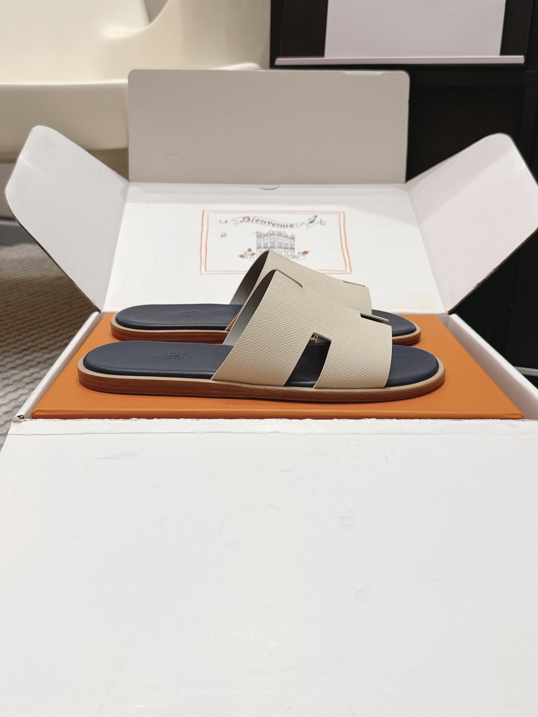 Мужские кожаные шлепанцы с буквой H Hermès