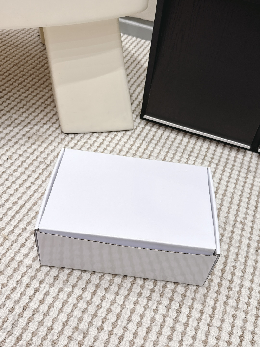 NO:724918,Official website sync box packaging, high heels and slippers, high heels, slippers19860909官网同步盒包装,高跟鞋拖鞋,high heels,slippers,Women's Shoes