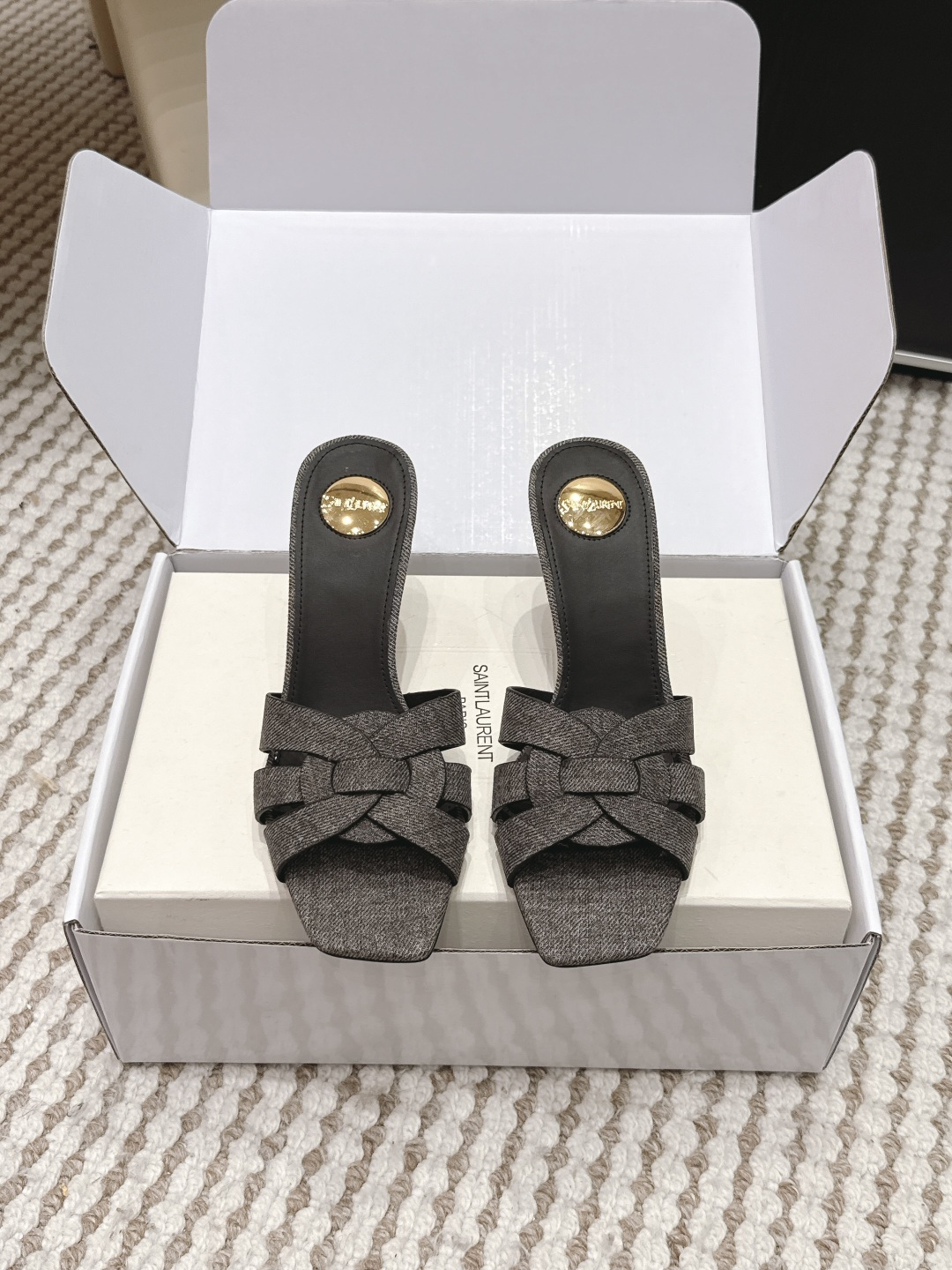 Женские туфли Saint Laurent Melody с ремешками и каблуком