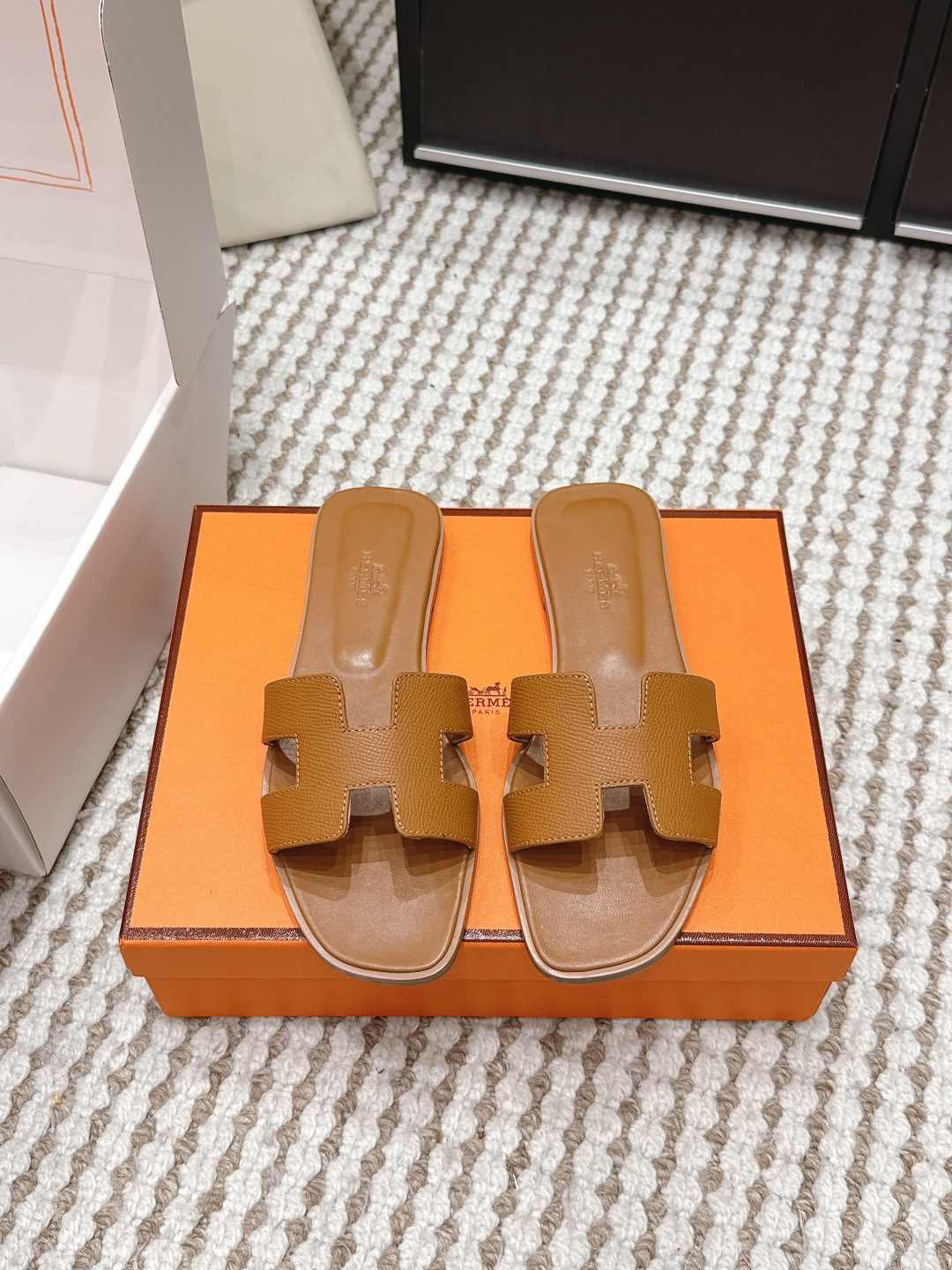 Hermès Hermes 爱马仕春 26最新配色 东莞产 H拖鞋