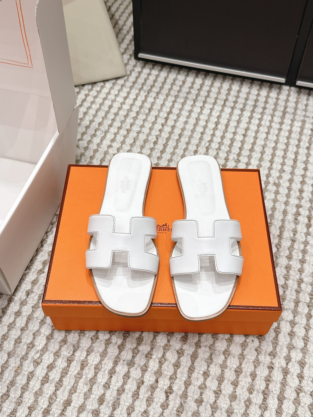 Hermès Hermes 爱马仕春 26最新配色 东莞产 H拖鞋