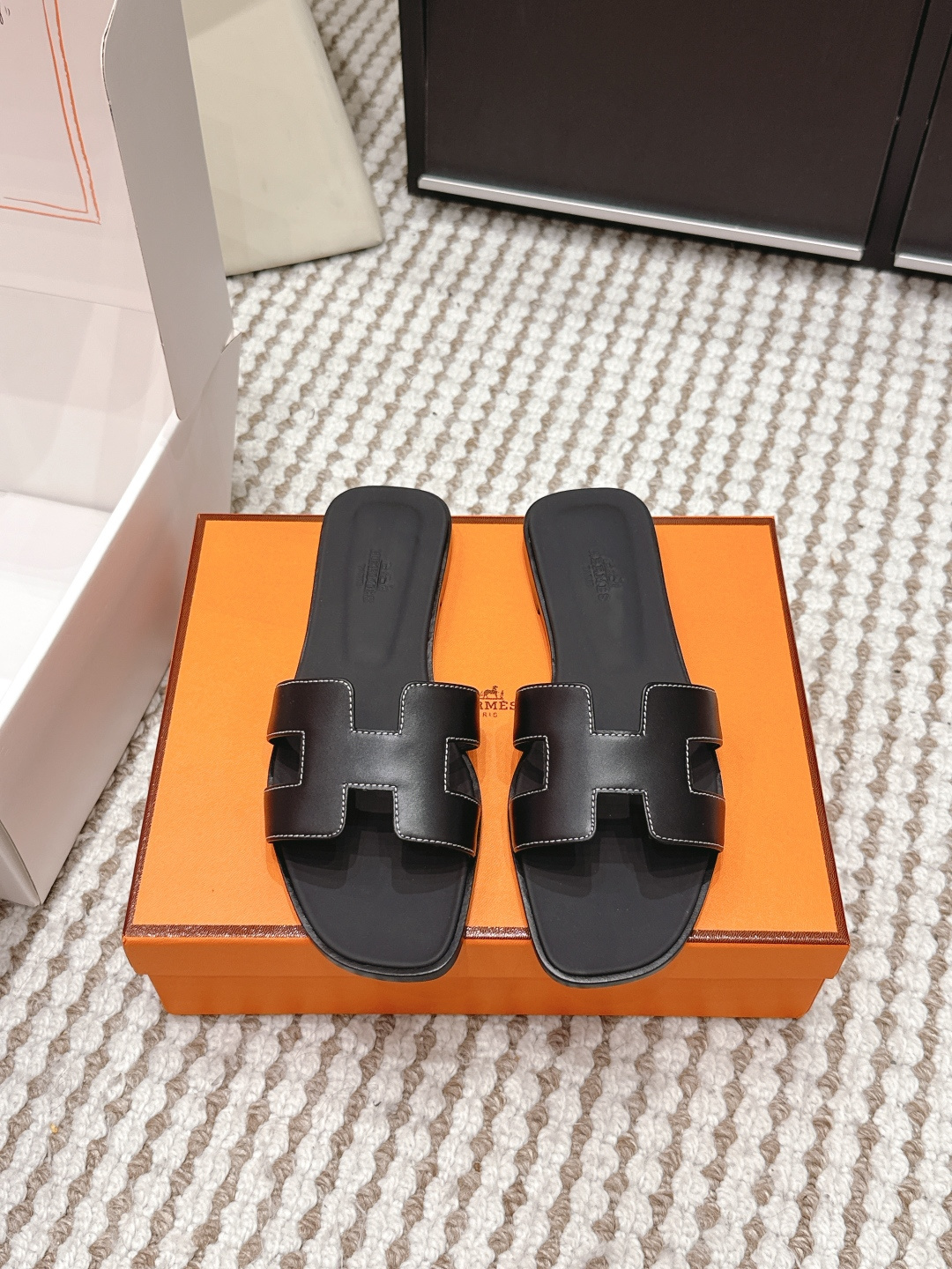 Hermès Hermes 爱马仕春 26最新配色 东莞产 H拖鞋