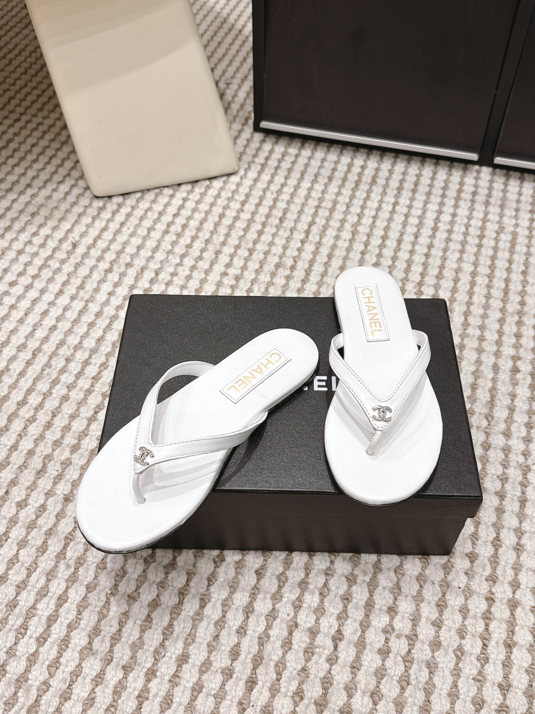 Chanel Chanel 26ss 小香 新款 三角人字拖 春夏香家