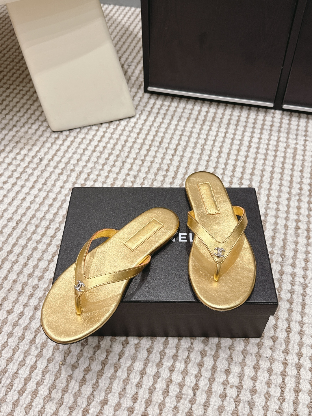 Chanel Chanel 26ss 小香 新款 三角人字拖 春夏香家