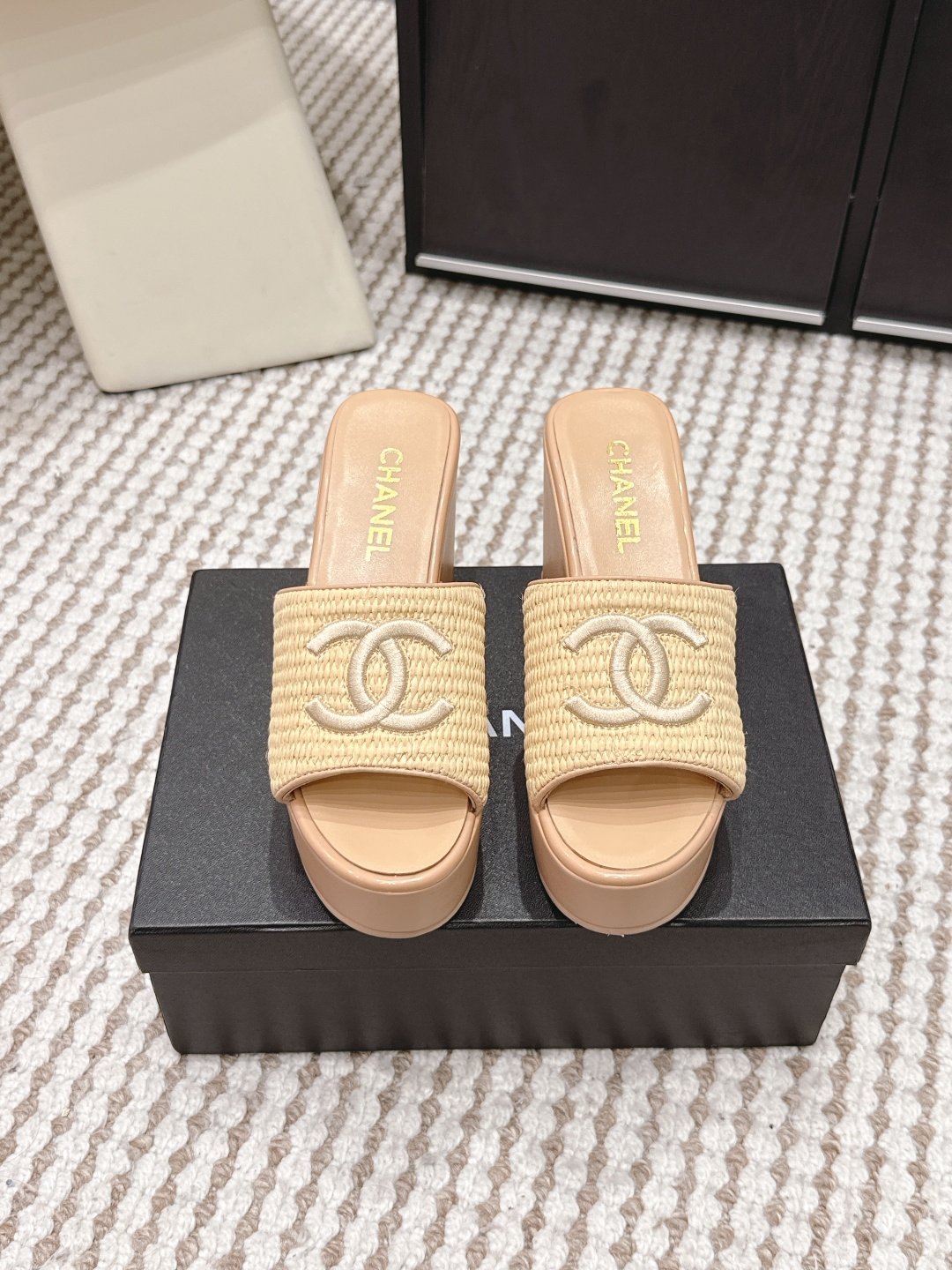Chanel CHANEL 香奈儿2026春夏新款 厚底 凉鞋 拖鞋