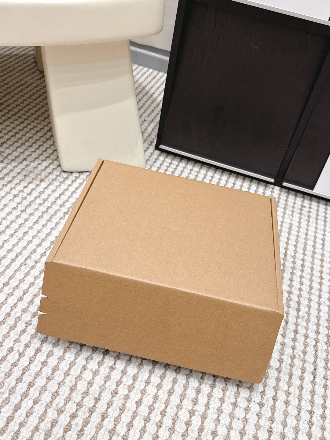 NO:759709,Official website sync box packaging, casual shoes/sports shoes, sneakers19860909官网同步盒包装,休闲鞋/运动鞋,sneakers,Women's Shoes