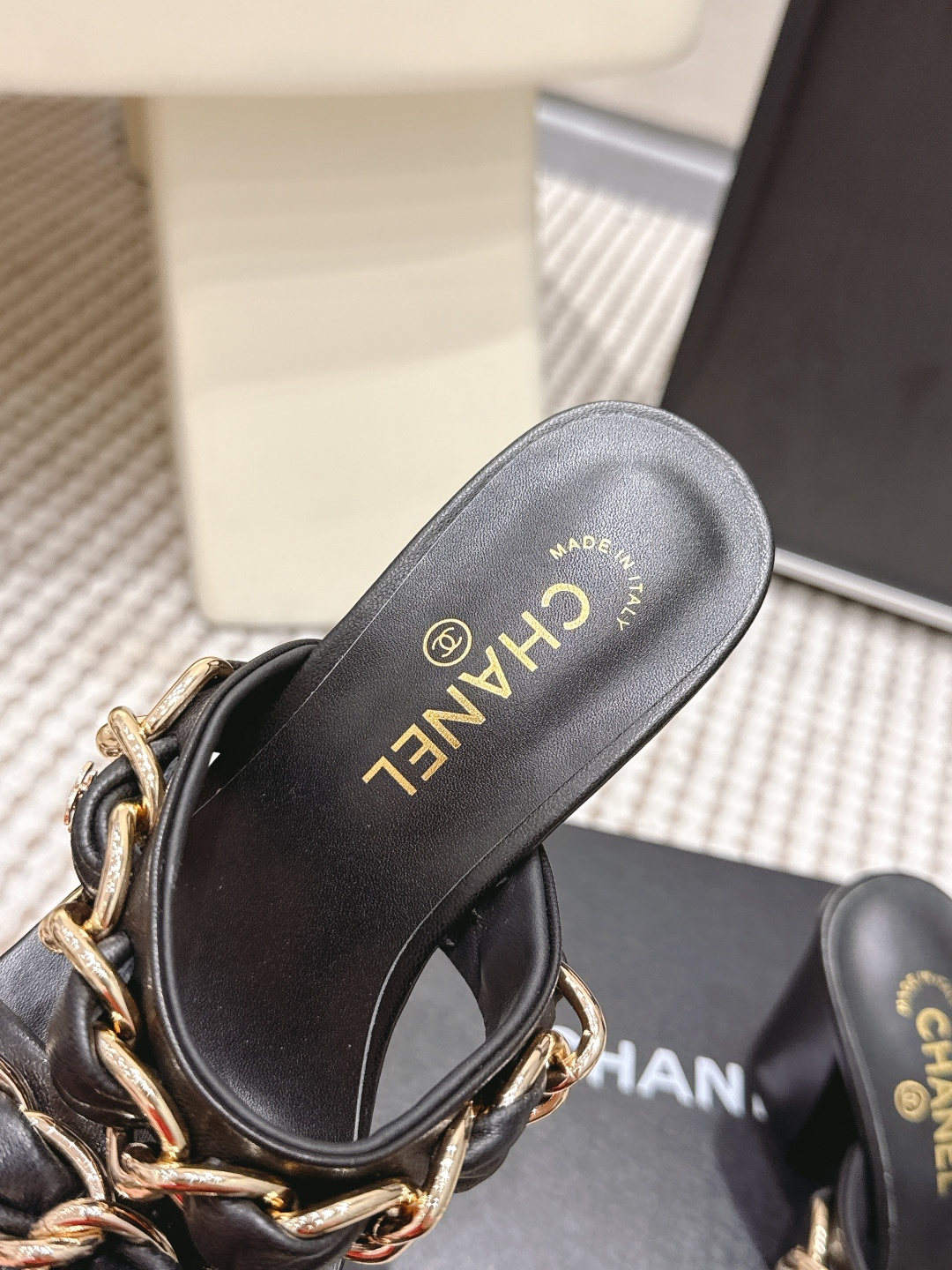Chanel Chanel香奈儿 2026春夏新款 粗跟 一字拖鞋