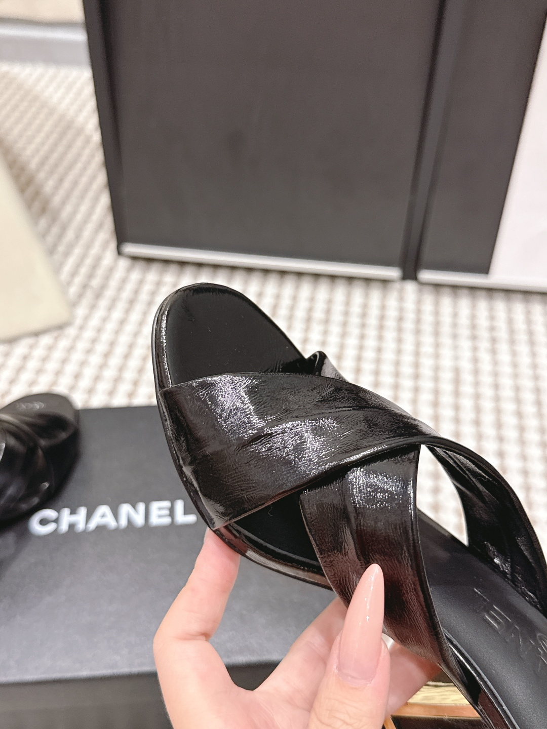 Chanel Chane*l 2026春夏新款 高跟 交叉带 凉拖鞋​​