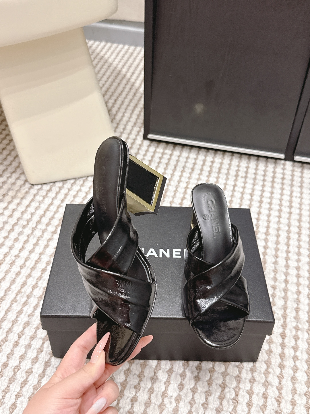 Chanel Chane*l 2026春夏新款 高跟 交叉带 凉拖鞋​​