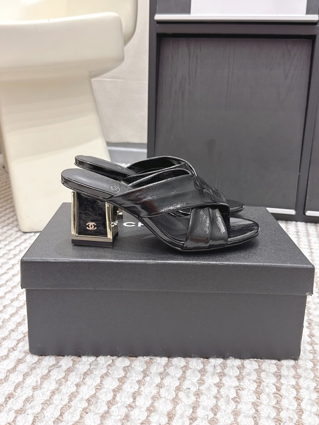 Chanel Chane*l 2026春夏新款 高跟 交叉带 凉拖鞋​​