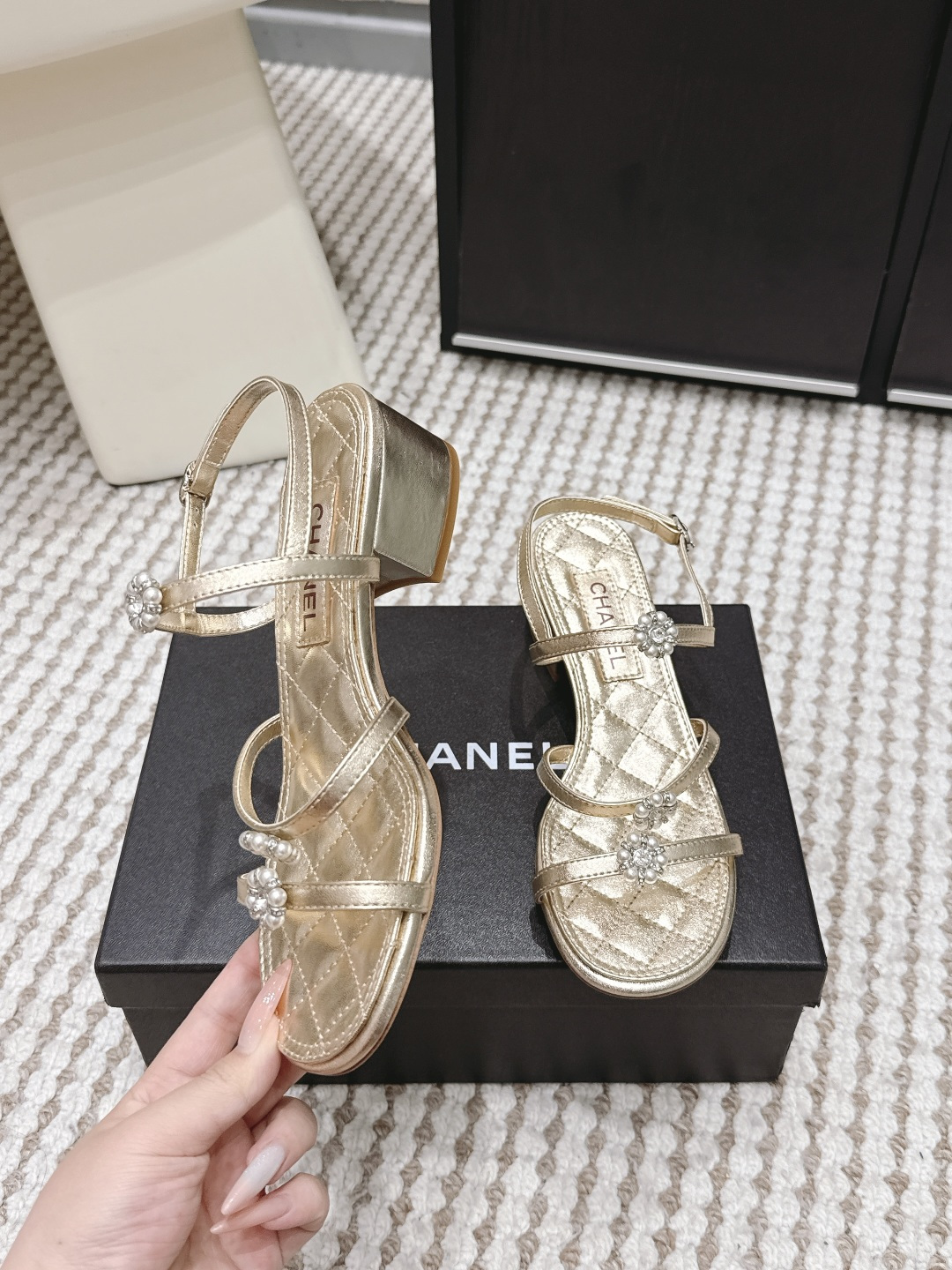 Chanel Chane*26SS早春新款珍珠水钻凉鞋