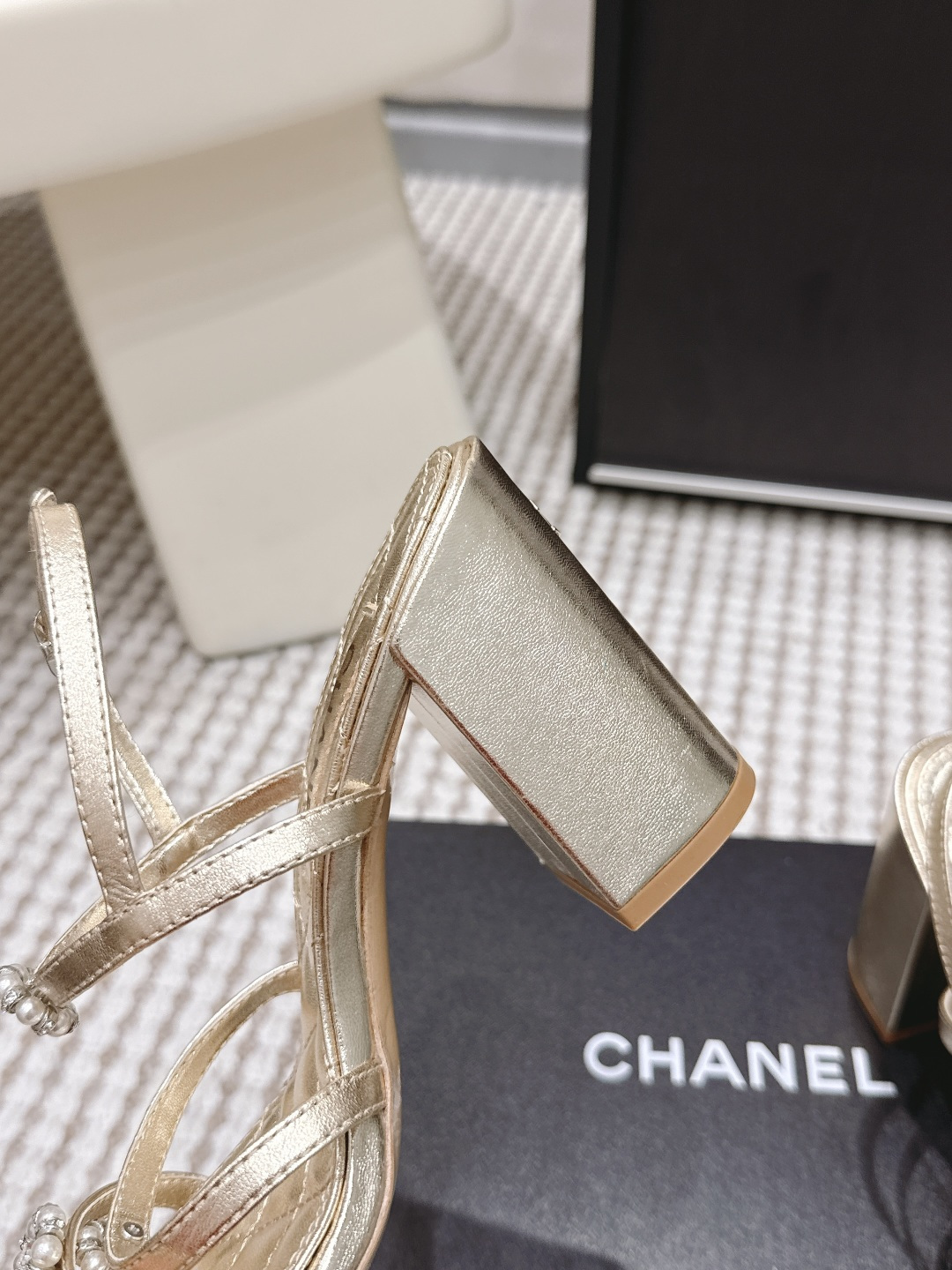 Chanel Chane*26SS早春新款珍珠水钻凉鞋