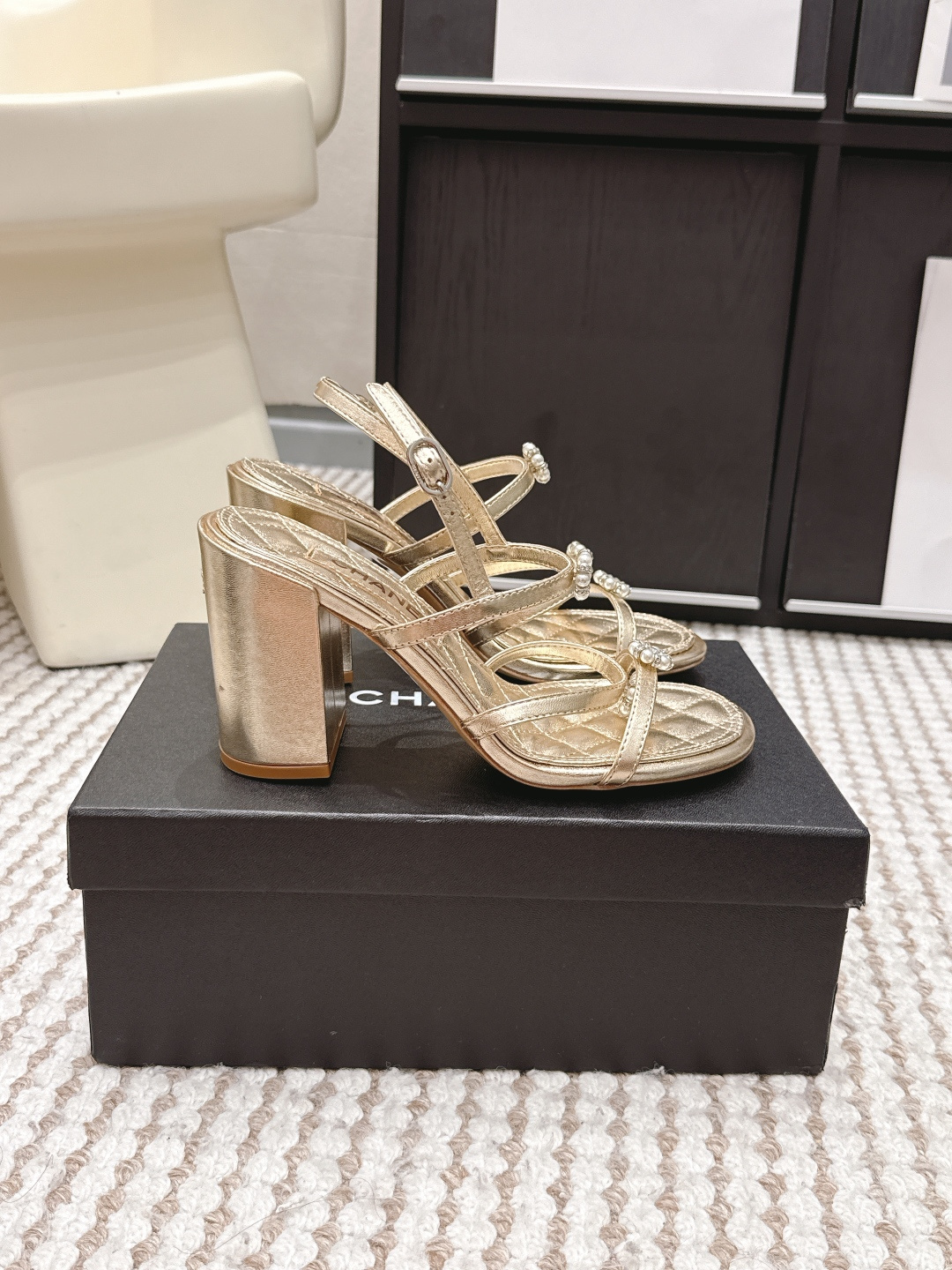 Chanel Chane*26SS早春新款珍珠水钻凉鞋