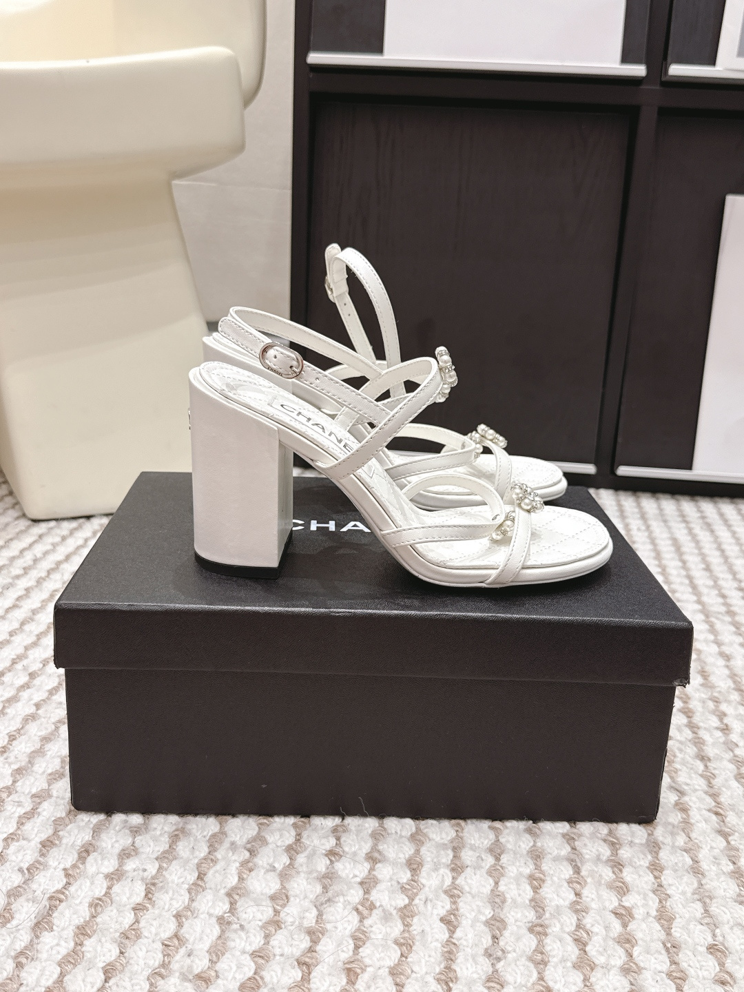 Chanel Chane*26SS早春新款珍珠水钻凉鞋