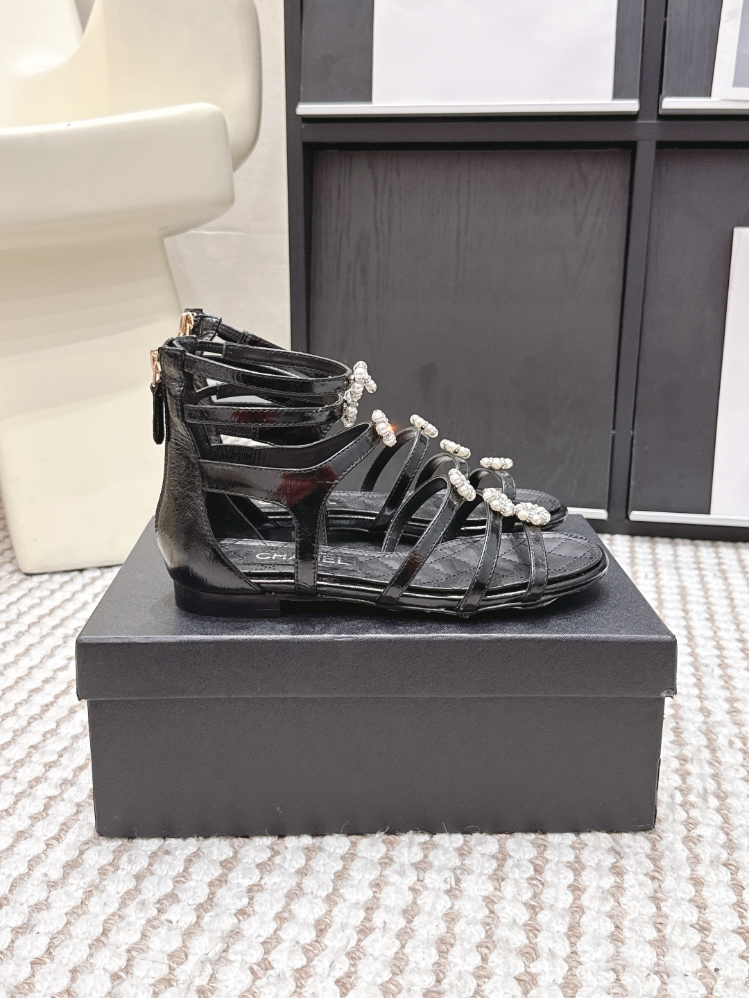 Chanel Chane*26SS早春新款珍珠水钻平底凉鞋