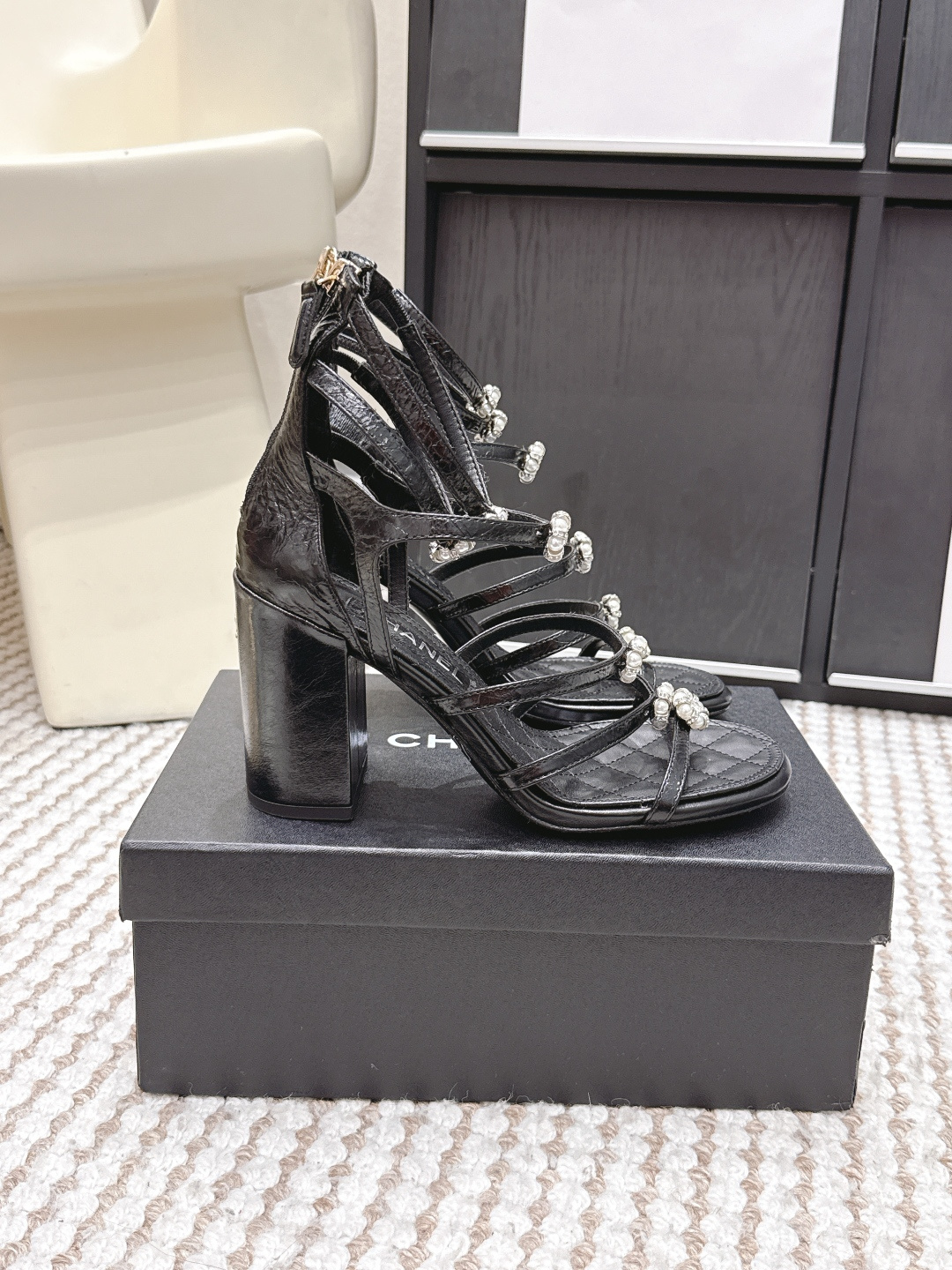 Chanel Chane*26SS早春新款高跟珍珠水钻凉鞋