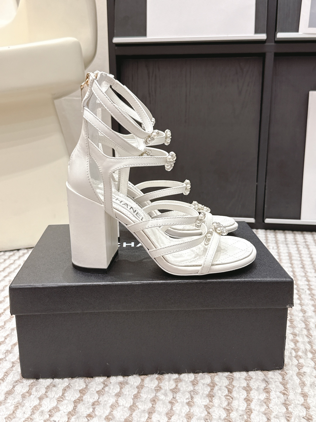 Chanel Chane*26SS早春新款高跟珍珠水钻凉鞋