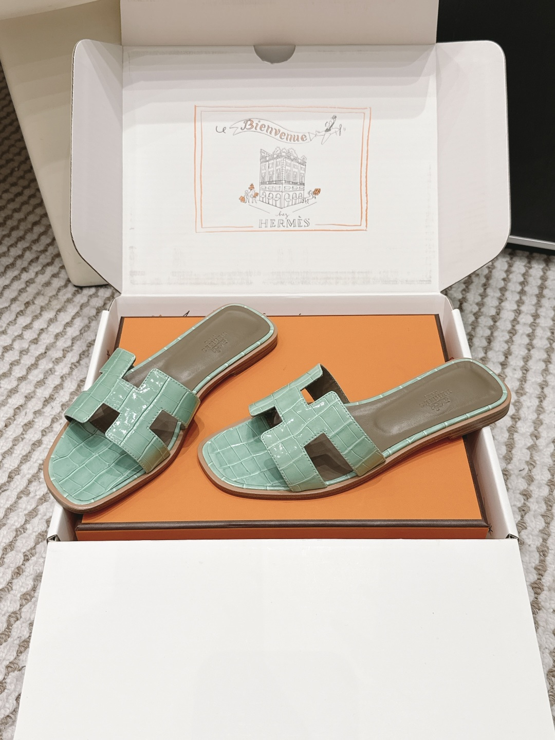 Женские шлёпанцы H-образные Hermès