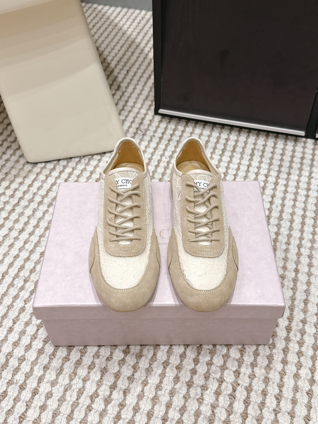 Женские кроссовки Jimmy Choo с леопардовым принтом и замшевыми вставками