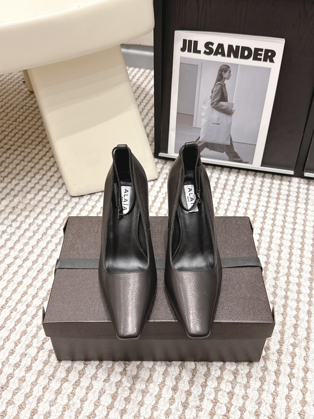 Женские туфли Alaïa на платформе из натуральной кожи