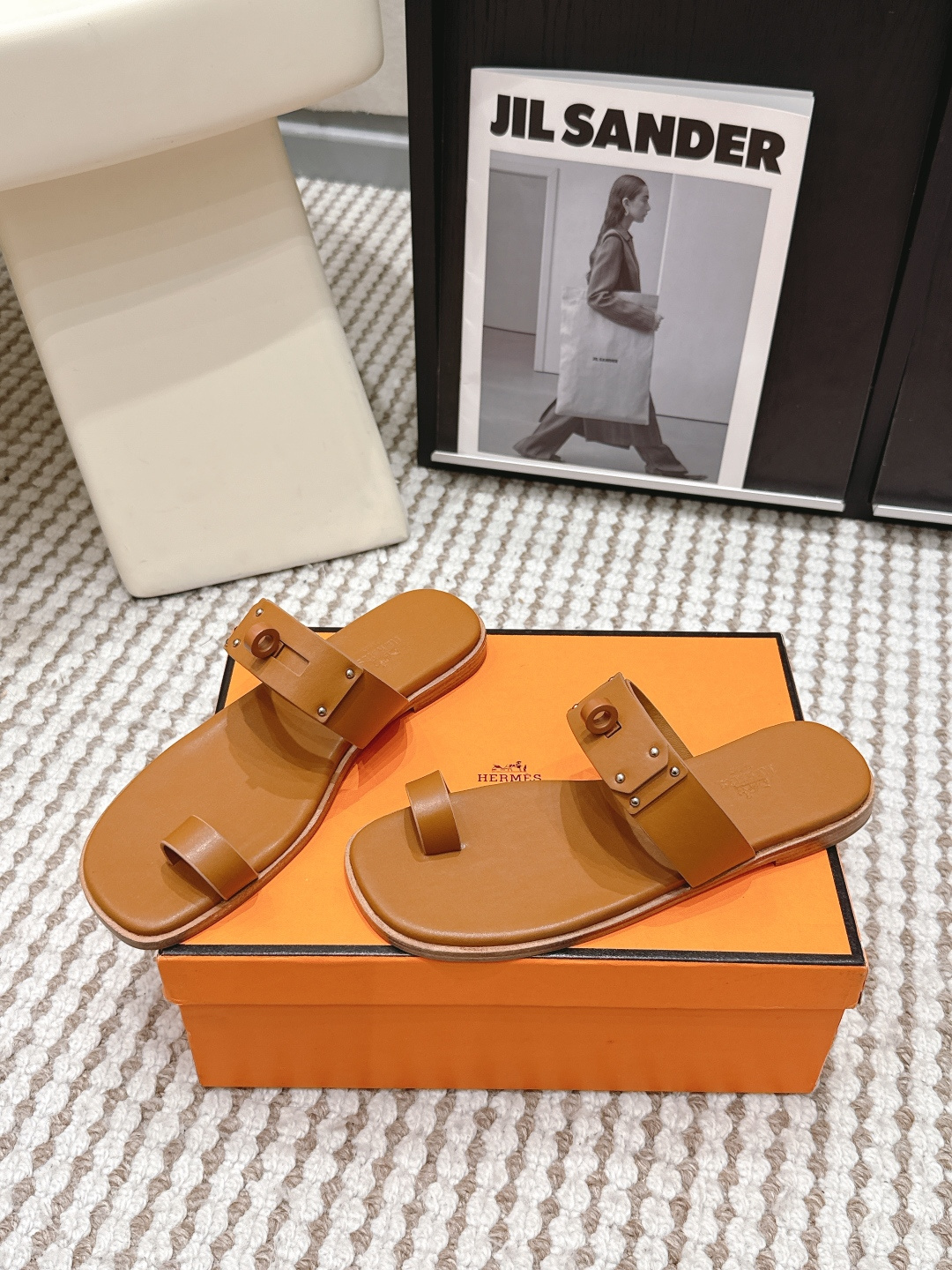 Женские кожаные шлёпанцы Kelly Brown Hermès