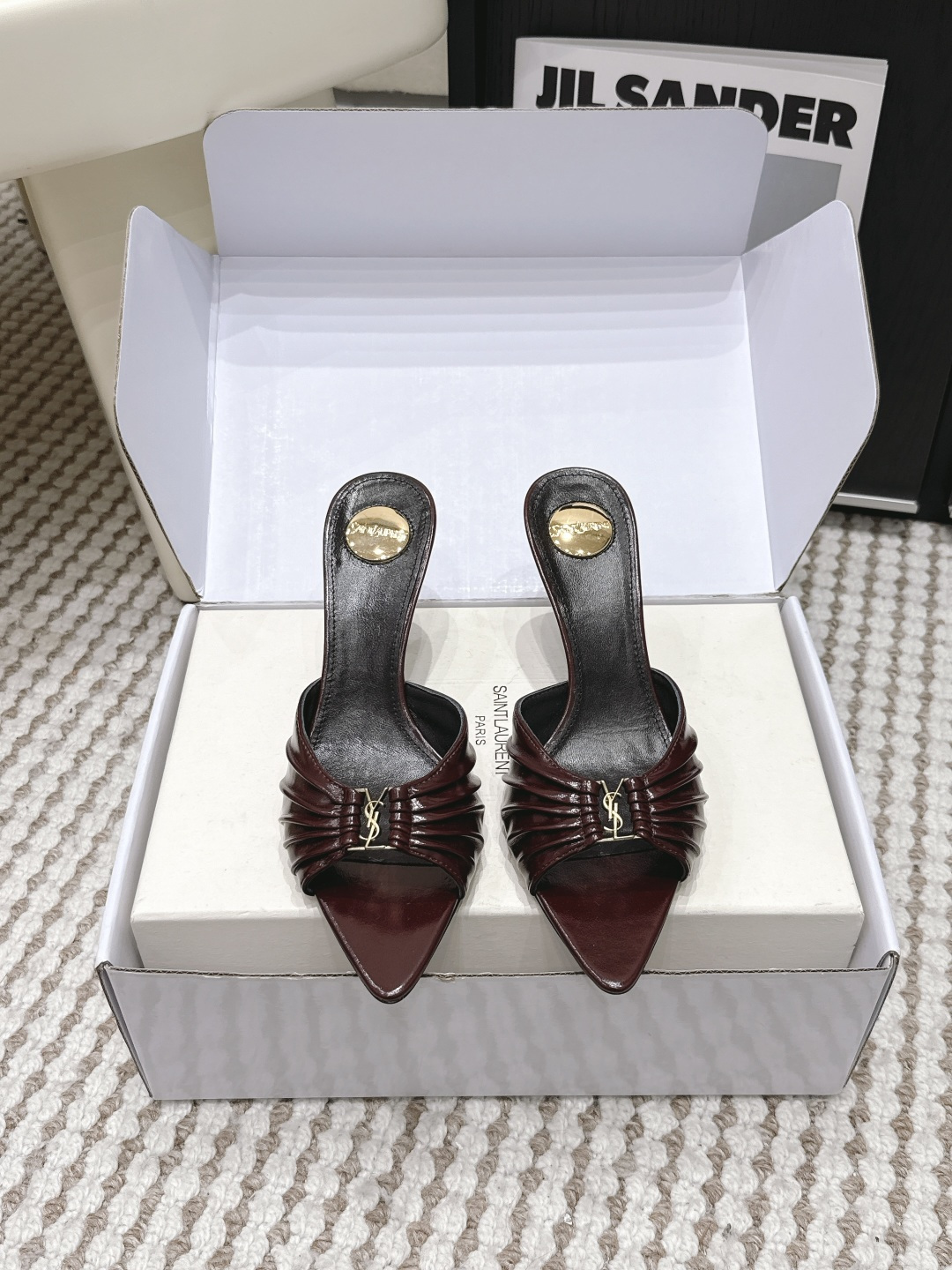 Женские мюли Saint Laurent с острым носком